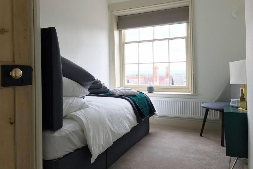 Grade II Townhouse, Ledbury Villa Екстериор снимка