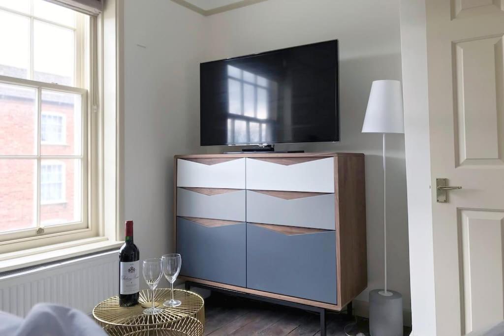 Grade II Townhouse, Ledbury Villa Екстериор снимка